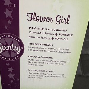 Scentsy Flower Girl Plug-In Warmer - Cream